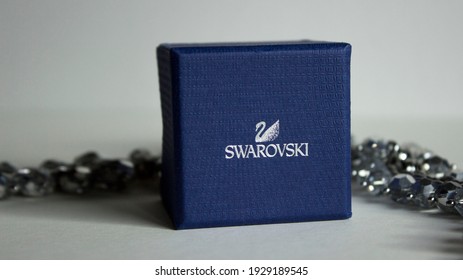 March 2021, Swansea, UK.
Product Photography of Swarovski CRY RHS Ring Size 52 5095308