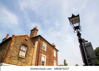 MARGATE, KENT, UK - AUGUST 28, 2017. Old Streetlight In The Backstreets Of Margate. Margate, Kent, UK, August 28, 2017