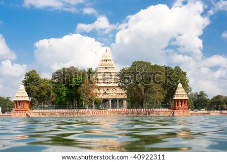 Mariamman Teppakkulam tank with Meenakshi Temple is site of Teppam (float) festival , Madurai, Tamil Nadu, India