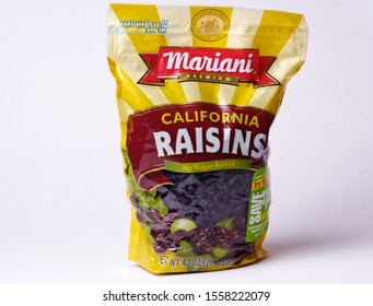 Mariani California Premium Raisins With No Sugar Added.