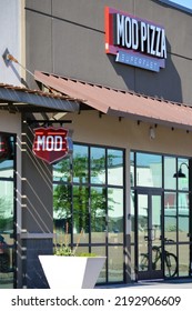 Maricopa, Arizona - August 21 2022: A Newly Opened MOD Pizza Fast Food Restaurant Offering Superfast, Made To Order, Brick Oven Style Pizzas, For Customer Pick-up, Take-out And Dine-in.