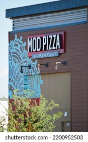 Maricopa, Arizona - August 21 2022: A Newly Opened MOD Pizza Fast Food Restaurant Offering Superfast, Made To Order, Brick Oven Style Pizzas, For Customer Pick-up, Take-out And Dine-in.