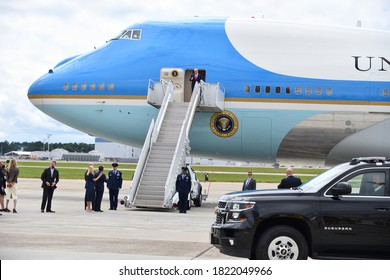 MARIETTA, GA- SEPTEMBER 25, 2020: President Donald Trump Emerges From Air Force One At Dobbins Air Reserve Base Giving A Thumbs Up. Wide View.