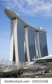 Marina Bay Sands & Double Helix Bridge, Singapore