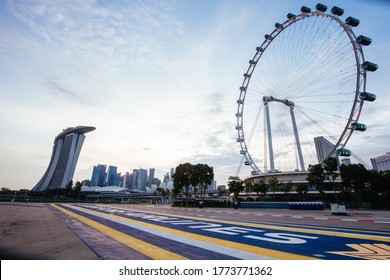 231 Singapore f1 track Images, Stock Photos & Vectors | Shutterstock