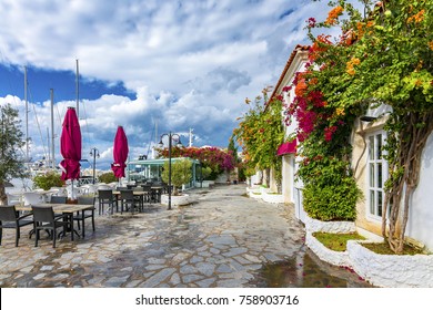 Marina Street View In Cesme Marina Shopping Center In Izmir