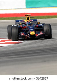 Mark Webber Negotiating A Turn At Sepang F1 Malaysia 2007 Grand Prix