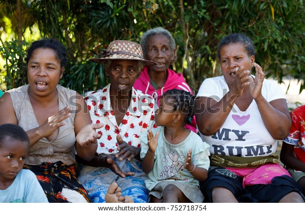 Malagasy femeie cauta)