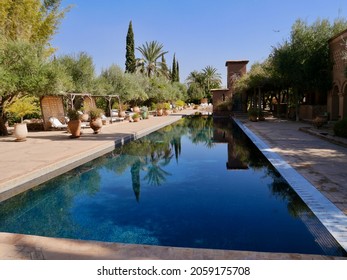 Marrakech, Morocco, 24.01.2020. Beautiful Reflecting Pool At Beldi Country Club. 