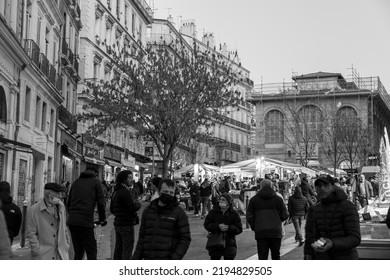 Marseille, France - January 28, 2022: Evening Market At The Marce Des Capucins And People Walking At La Canebiere In Marseille, France.