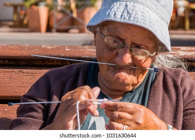 old lady sun hat