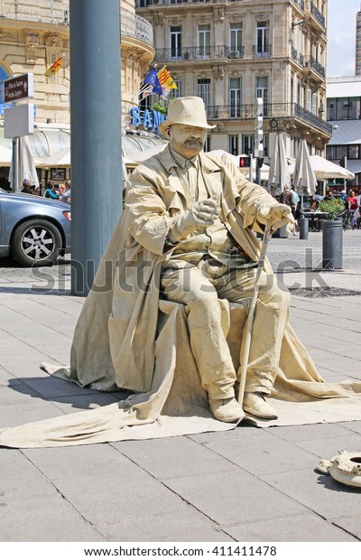 MARSEILLES, FRANCE - APRIL 23,
2016: Street performer. Marseilles is the second largest city in
France after Paris and the center of the third largest metropolitan
area 