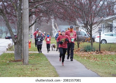 Marshfield, Wisconsin USA - November 25th, 2021: Festival Foods Held Their Annual Turkey Trot Run For Thanksgiving 2021. 