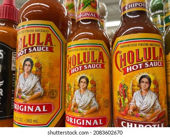 Martinez, Ga USA - 11 30 21: Cholula Hot Sauce Original In A Glass Bottle