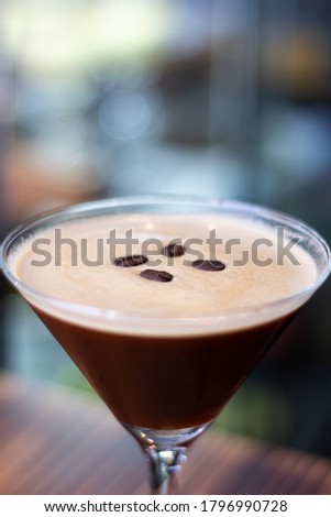 Martini Expresso, Refreshing drink with a special flavor of sweetness without losing the essence of the coffee itself.