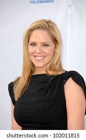 Mary McCormack At The Cable Show 2010: An Evening With NBC Universal, Universal Studios, Universal City, CA. 05-12-10