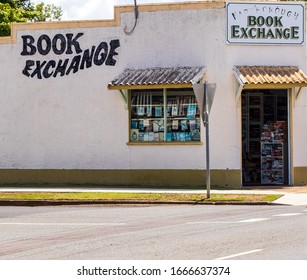 Maryborough, QLD / Australia - February  Antique Book Store Shop Front 26 2020: Antique Book Store Shop Front