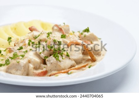 mashed potato with meat and sauce
