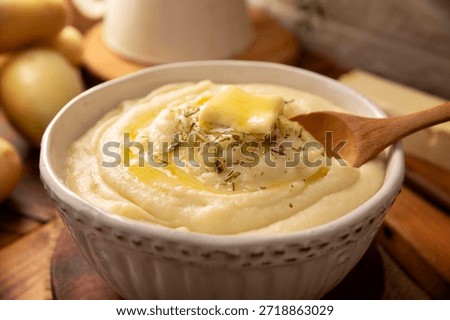 Mashed Potatoes. A classic side dish made with mashed boiled potatoes, often used to accompany various dishes; an easy and practical recipe that is very popular.