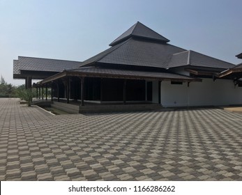 Masjid Ar Rahman Mosque In Pulau Indah