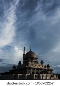 Masjid Putra at Putrajaya caught at Pusat Rekreasi Air Presint 8