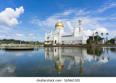 Masjid Sultan Omar Ali Saifuddin Mosque in Bandar Seri Begawan, Brunei Darussalam. Brunei plan to implement sharia law soon.