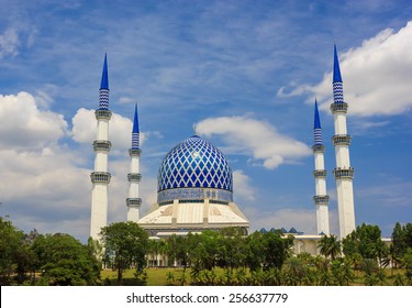 Shah alam biru masjid 12 Tempat