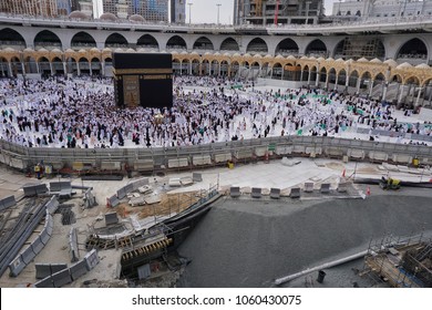 Masjidil Haram,Mecca-January26th,2018:Haram Mosque Under Construction To Look For Additional Zam Zam Water Source.Zamzam Well Supplied Natural Water From The Underground.