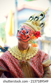 Mask Red People Outdoor Show Dance Culture Theme Song Thailand Beautiful Art