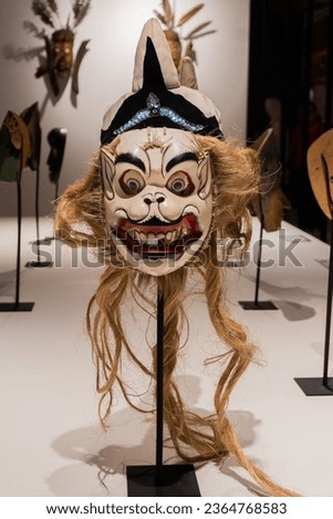 
Masks play an important role in various aspects of life that hold magical and sacred values, because masks are usually used as symbols in ceremonies and traditional activities.