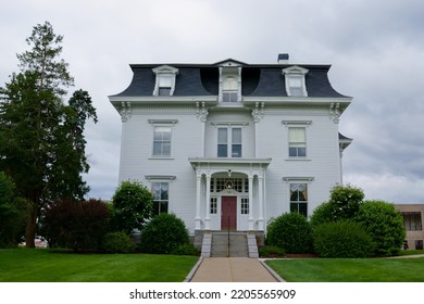 Massachusetts, United States-June 18, 2022: Dean College Admission Office (historical Ray Mansion), A National Register Of Historical Landmark