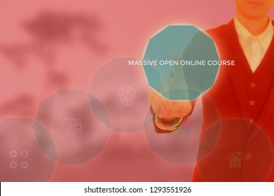 Massive Open Online Course (MOOC) Concept