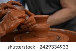 Master class on making dishes from red clay