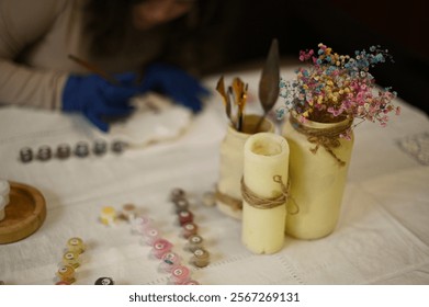 master class on modeling with clay and painting dishes with paints