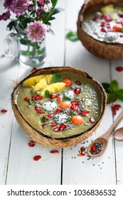 Matcha Green Tea Smoothie Bowl With Fruits