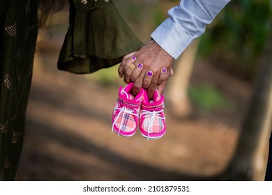 Maternity Shoot Baby Shoes Photo