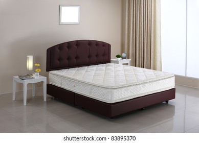 The Mattress And Bed Set In The Bedroom Atmosphere 