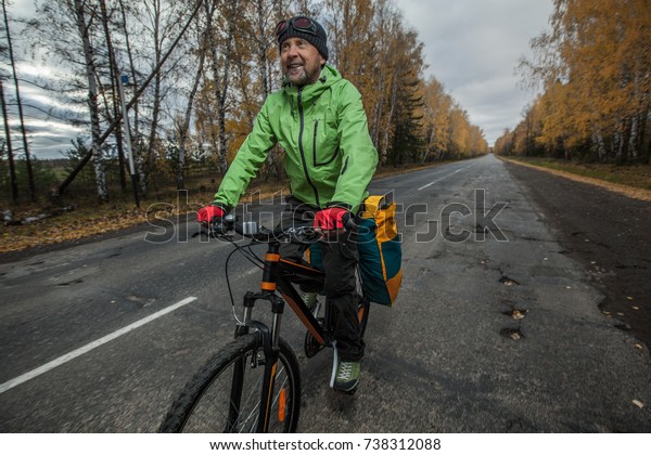 mature road bike