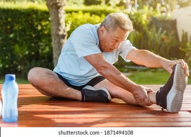 Mature Man Fit, Training, Streching