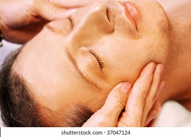  Mature Man Lying On His Back, Gets Massage,reiki,acupressure On His Face, Focus On Face And Hands