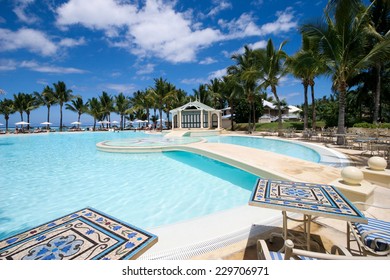 Mauritius - 15/12/2005 Sugar Beach Resort, Swimming Pool