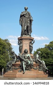 the max monument in munich