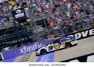 May 02, 2022 - Dover, DE, USA: Chase Elliott wins the DuraMAX Drydene 400  at Dover Motor Speedway in Dover, DE.