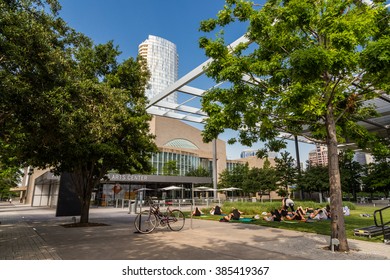 May 2, 2015 Dallas, TX USA: Group Of People Are Doing Yoga In Park In Art District Downtown Dallas, TX.