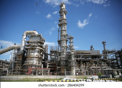 MAY 22, 2015: SRIRACHA, THAILAND. Oil Refineries Plant In  Sriracha District, Chonburi Province Thailand.