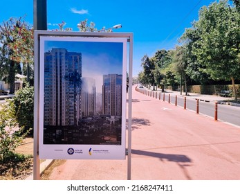 May 22, 2022, Athens, Greece. Photographs Exhibition Of The War In Ukraine On The Street Leof. Vasilissis Olgas, War Photographers.