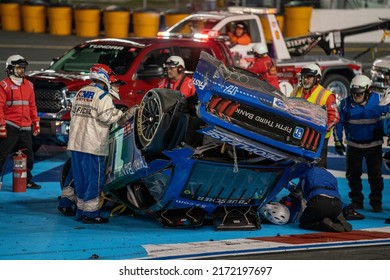 May 29, 2022 - Concord, NC, USA: Chris Buescher Crashes As He Races For Position For The Coca-Cola 600 At Charlotte Motor Speedway.