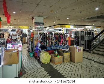 May 31/2019 Dinner Time At Golden Mile Complex, Singapore