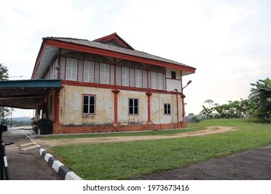 May 5, 2021: An Old Bungalow With No Resident