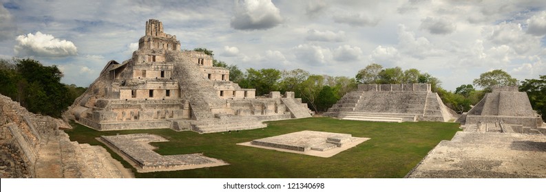 Maya Edzna Complex, The Temple Five Floors